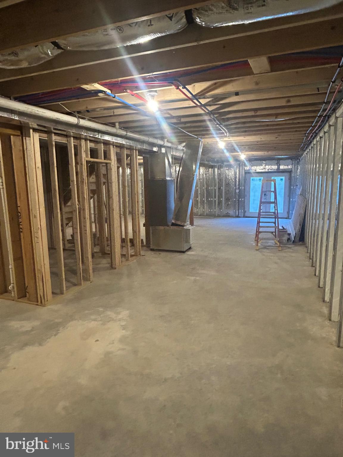 HOWARD SPEAKS - Residential