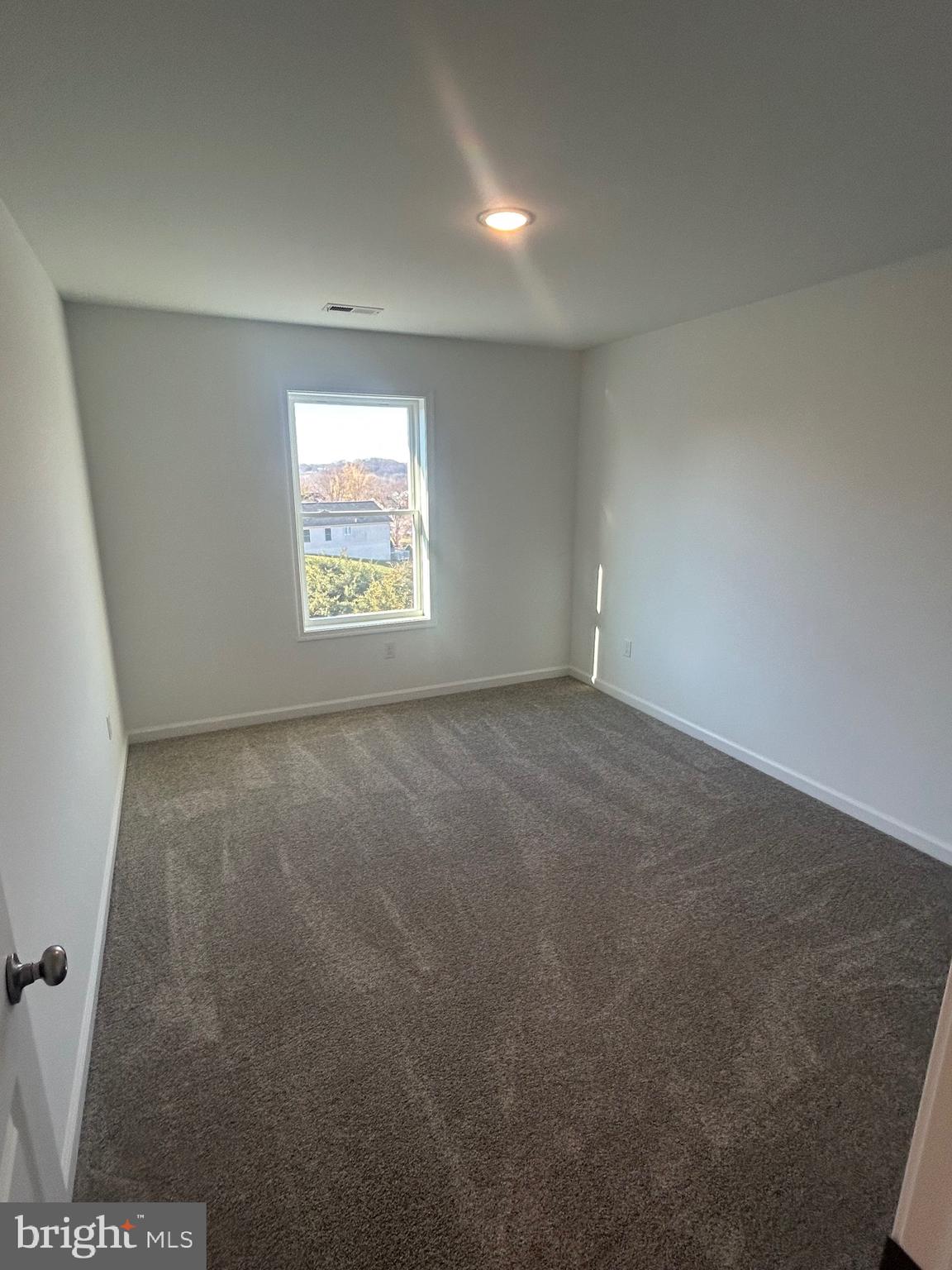 HOWARD SPEAKS - Residential