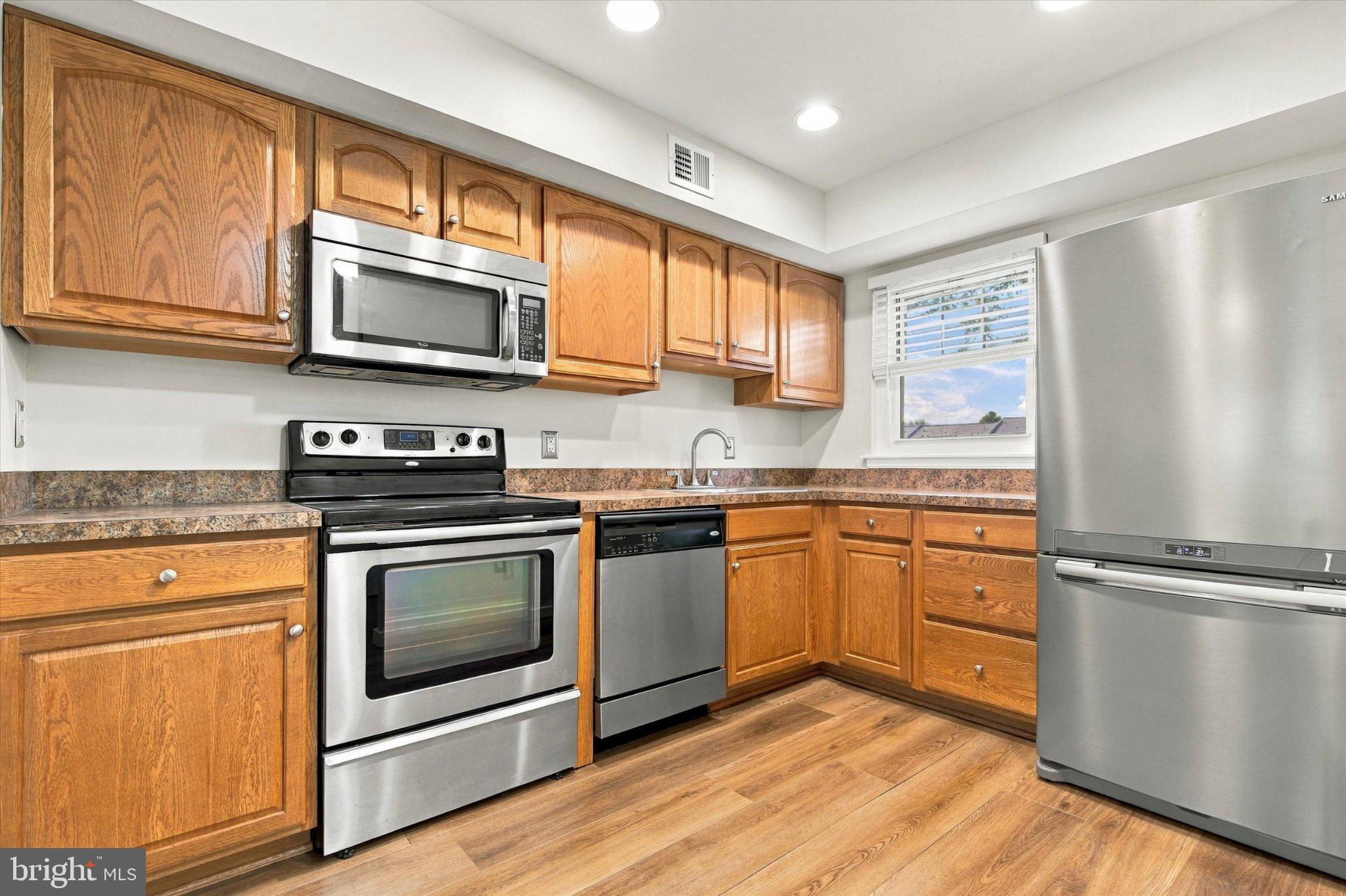 34 WINSTON COURT 105 U-34