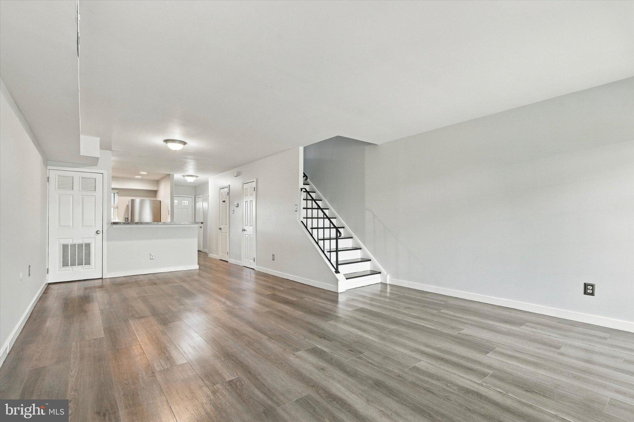 34 WINSTON COURT 105 U-34