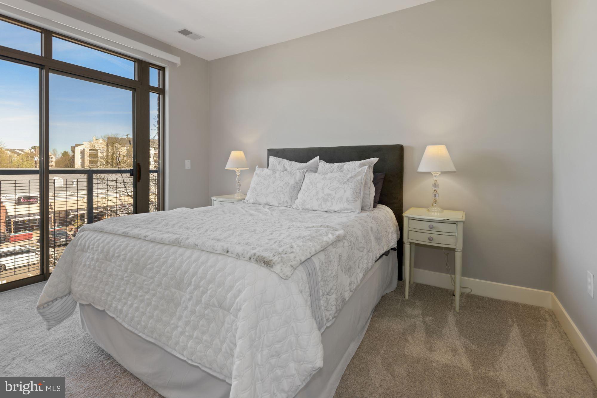 1800 WILSON - Residential