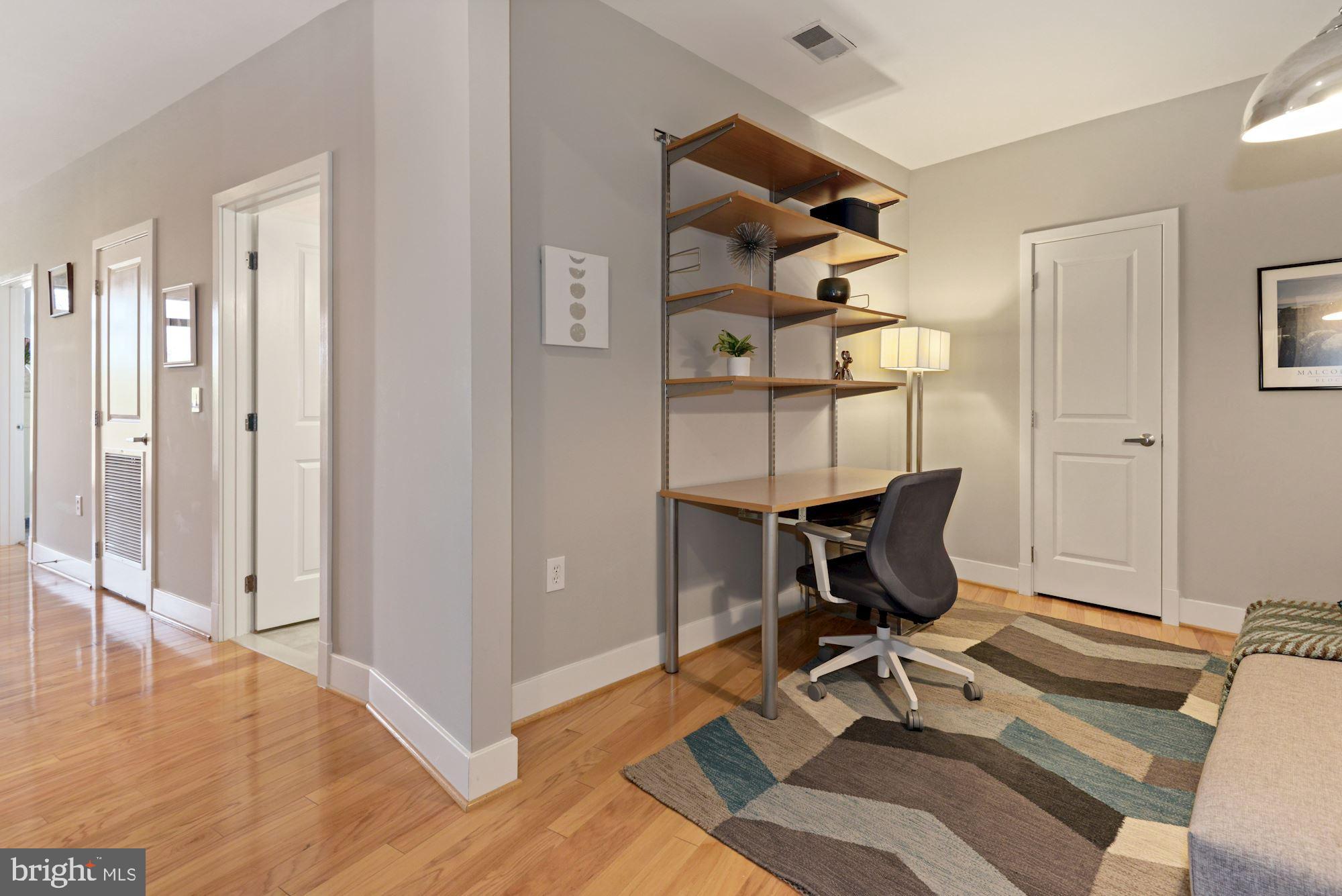 1800 WILSON - Residential