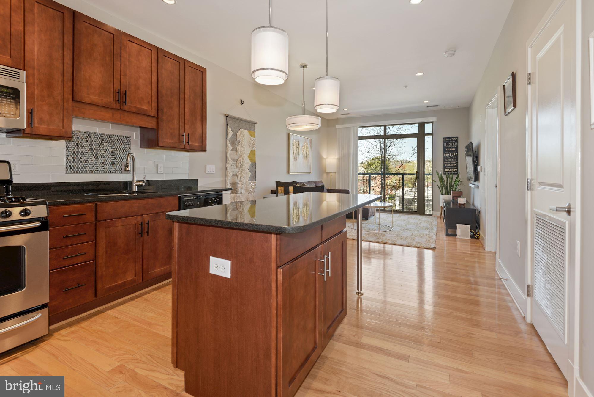 1800 WILSON - Residential