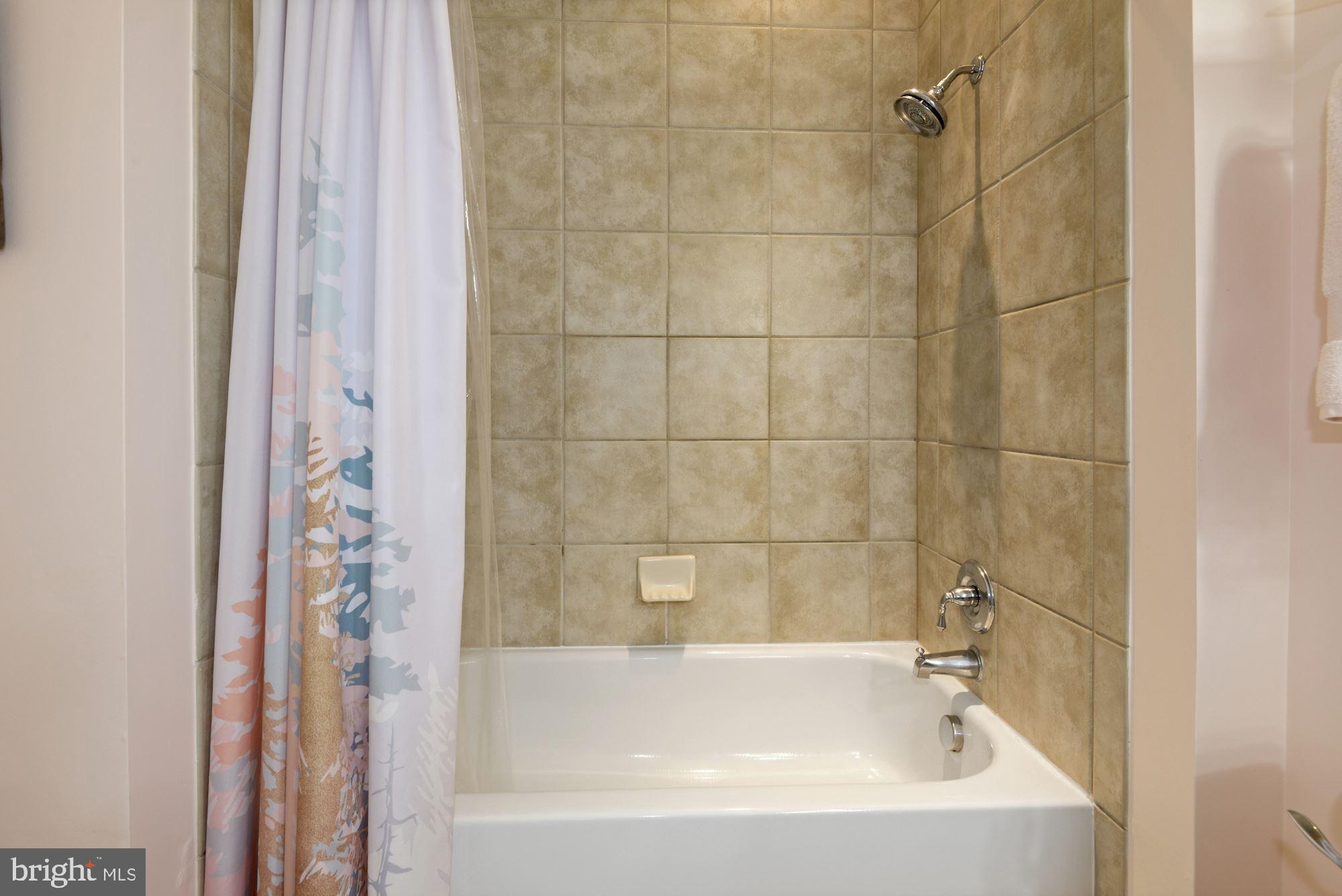 1800 WILSON - Residential