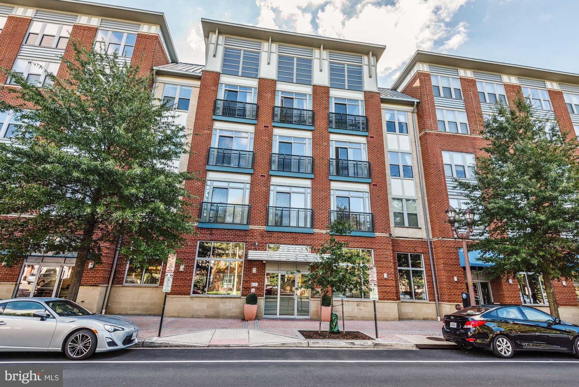 1800 WILSON - Residential