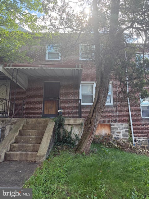 Townhouse For Sale - 13 Abington Avenue<br/> BALTIMORE, MD 21229