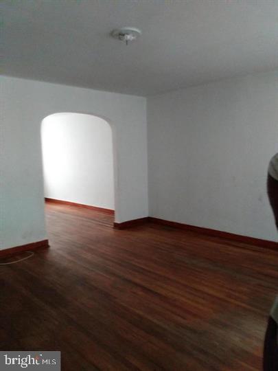 13 ABINGTON AVENUE