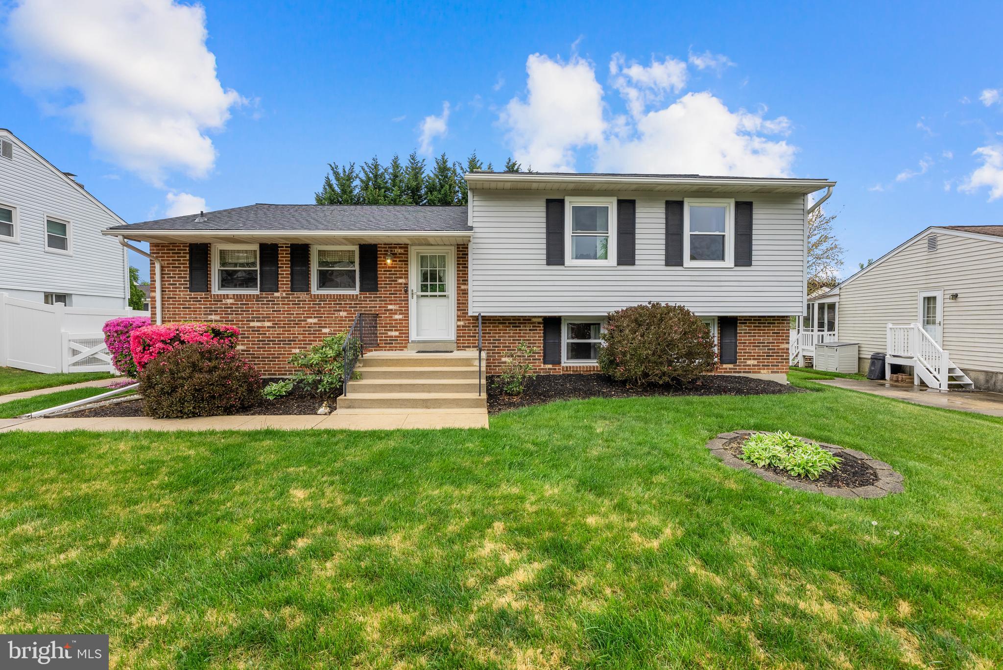 SILVERGATE VILLAGE - Residential