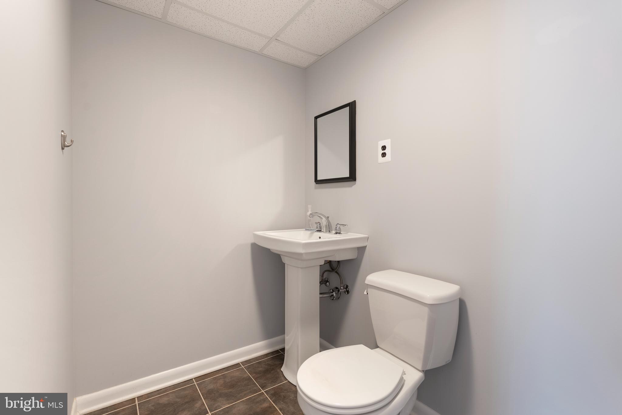 SILVERGATE VILLAGE - Residential