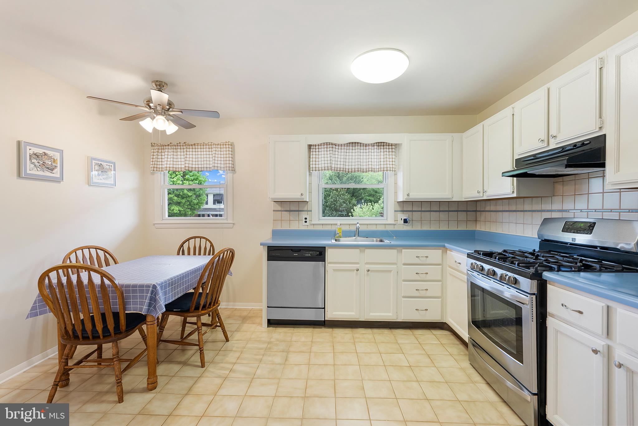 SILVERGATE VILLAGE - Residential