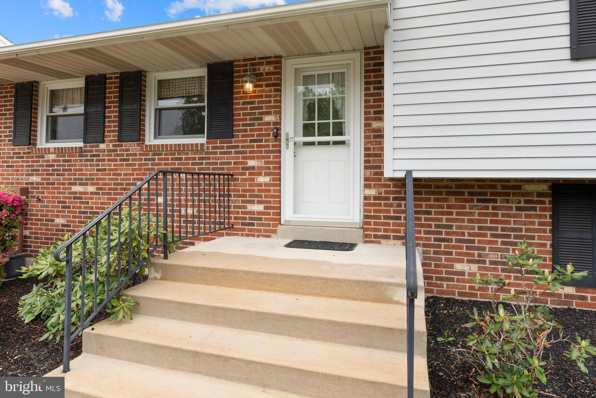 SILVERGATE VILLAGE - Residential