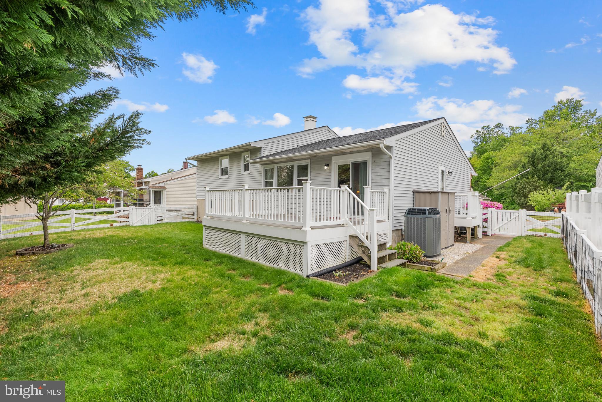 SILVERGATE VILLAGE - Residential