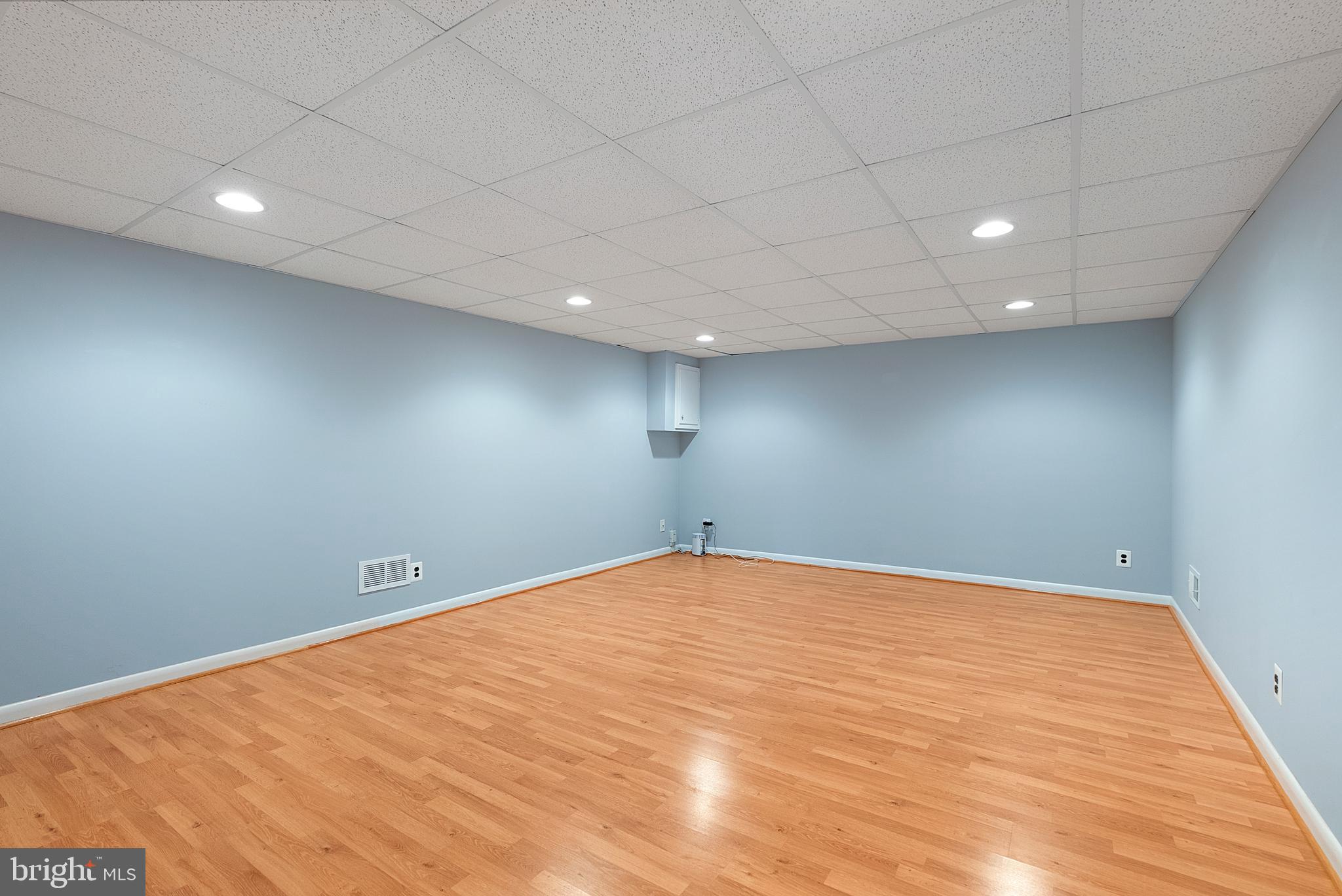 SILVERGATE VILLAGE - Residential