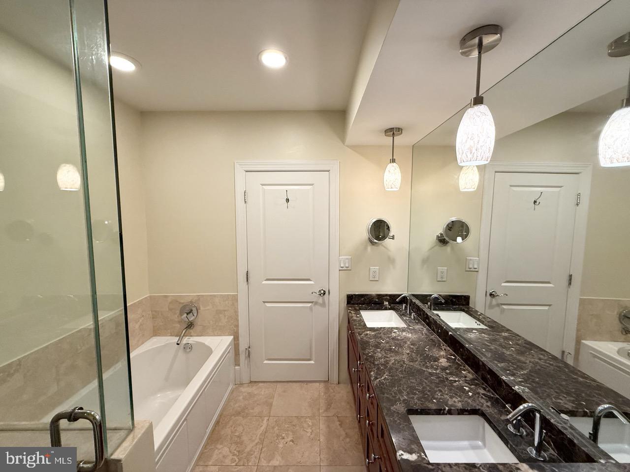 OLD CITY - Residential Lease