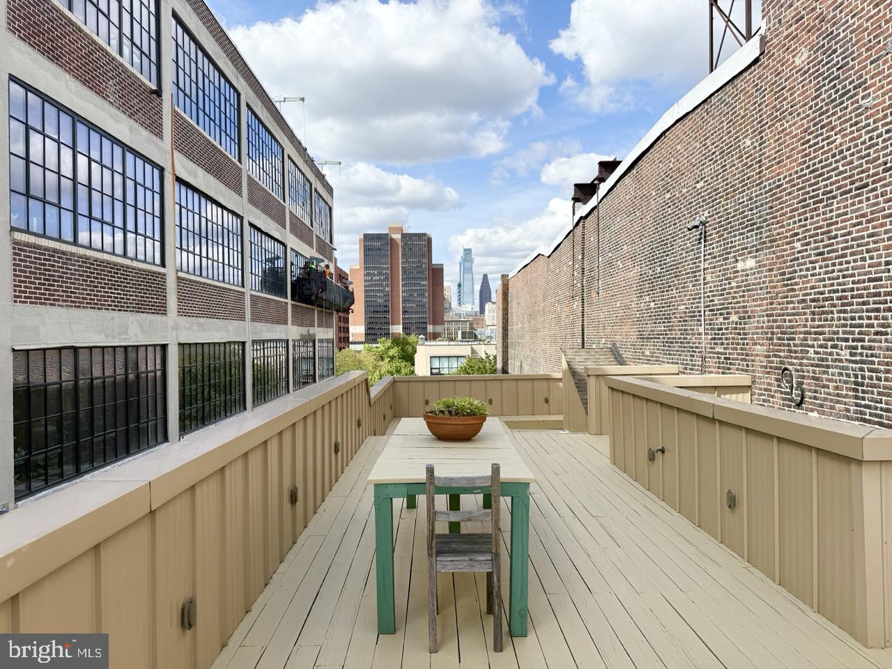 OLD CITY - Residential Lease