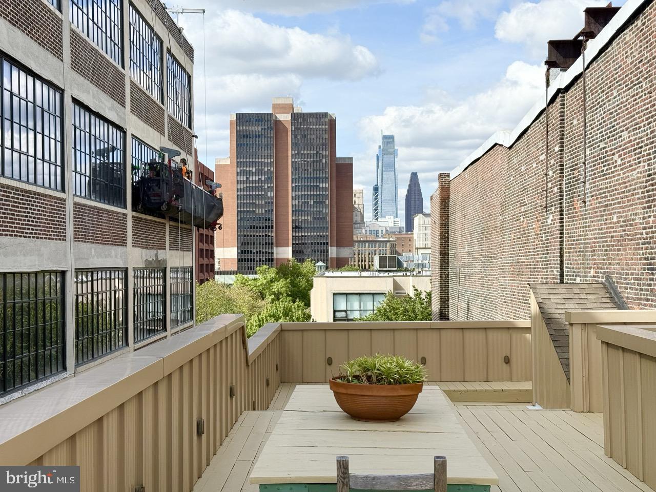 OLD CITY - Residential Lease