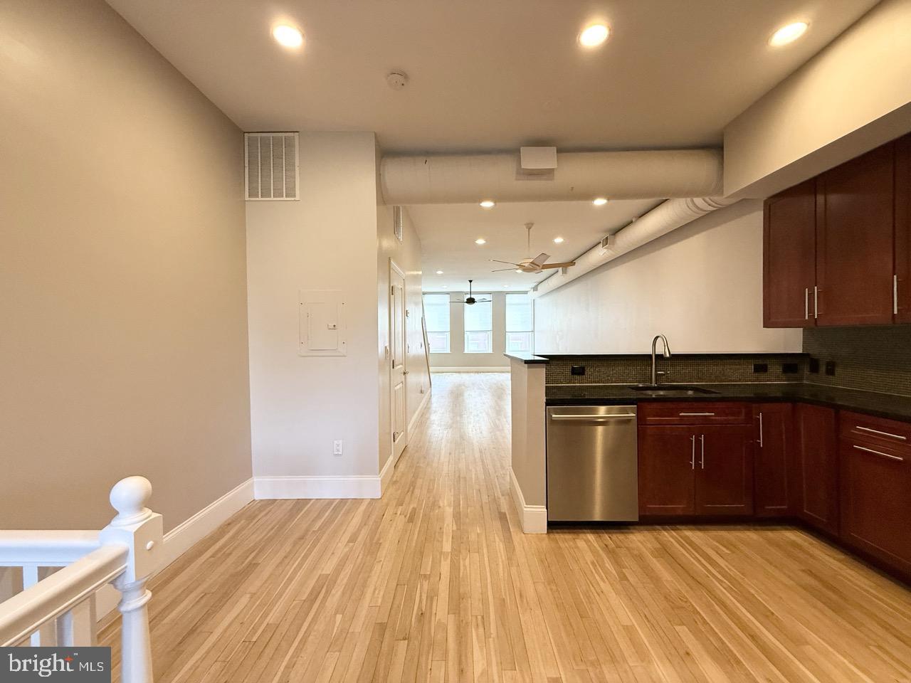 OLD CITY - Residential Lease