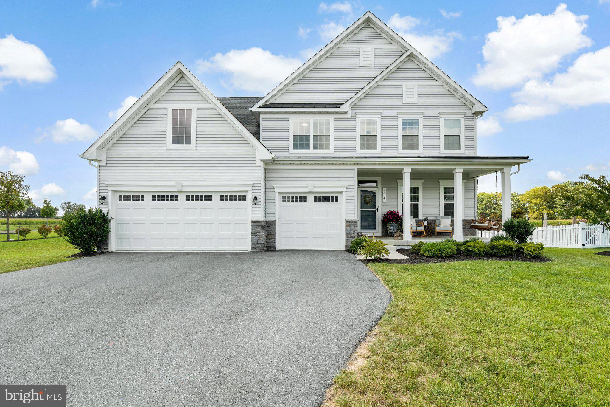 236 VISTA GLEN ROAD