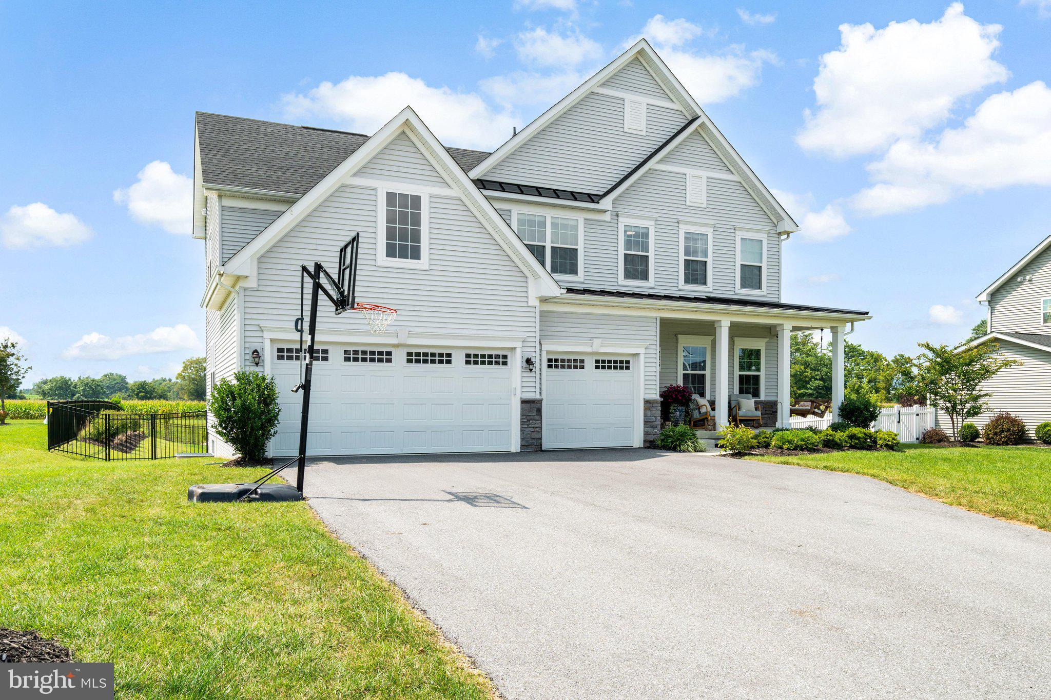 236 VISTA GLEN ROAD