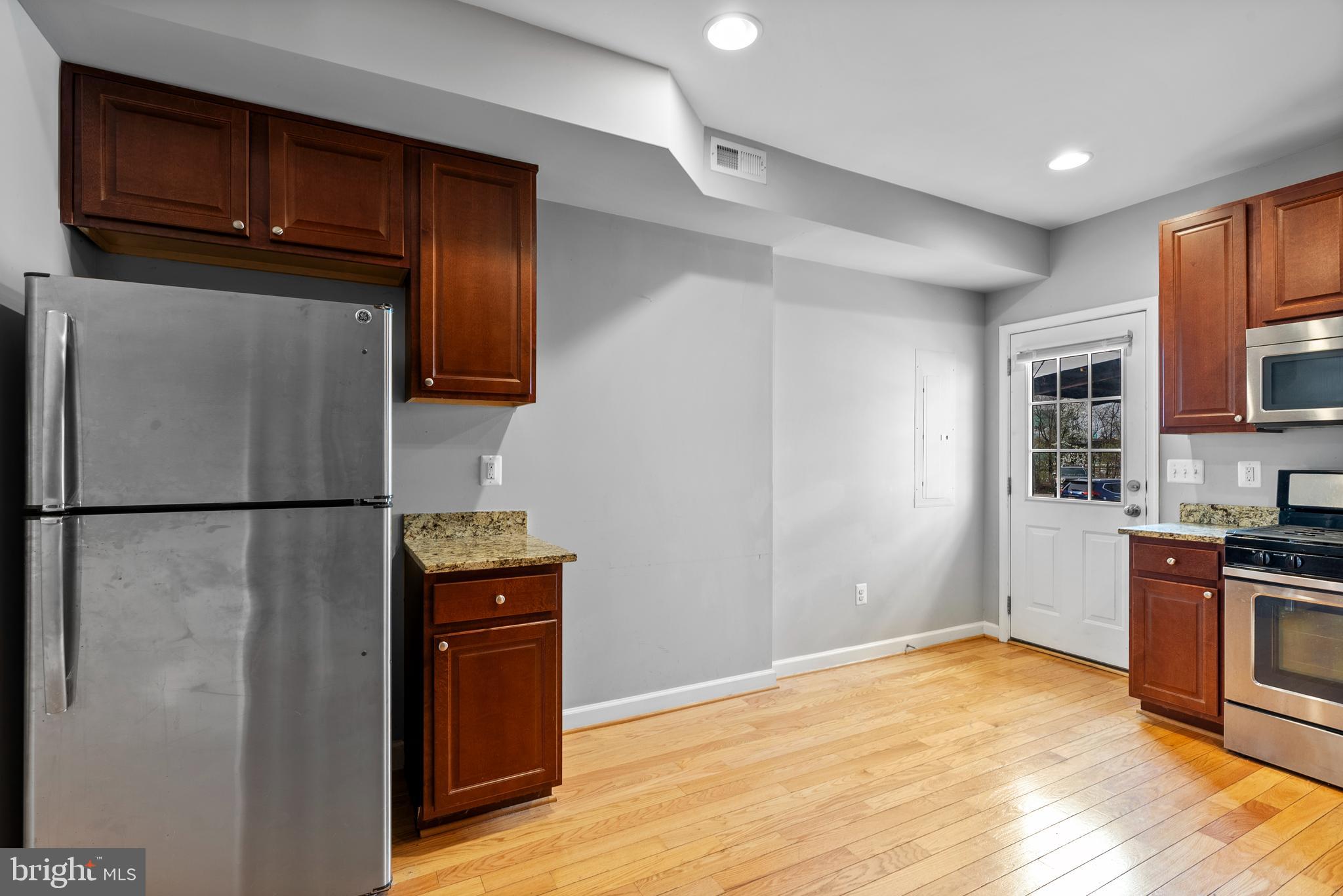 FEDERAL HILL HISTORIC DISTRICT - Residential Lease