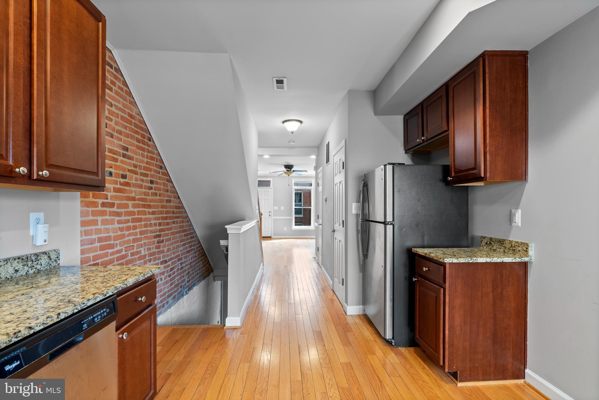 FEDERAL HILL HISTORIC DISTRICT - Residential Lease