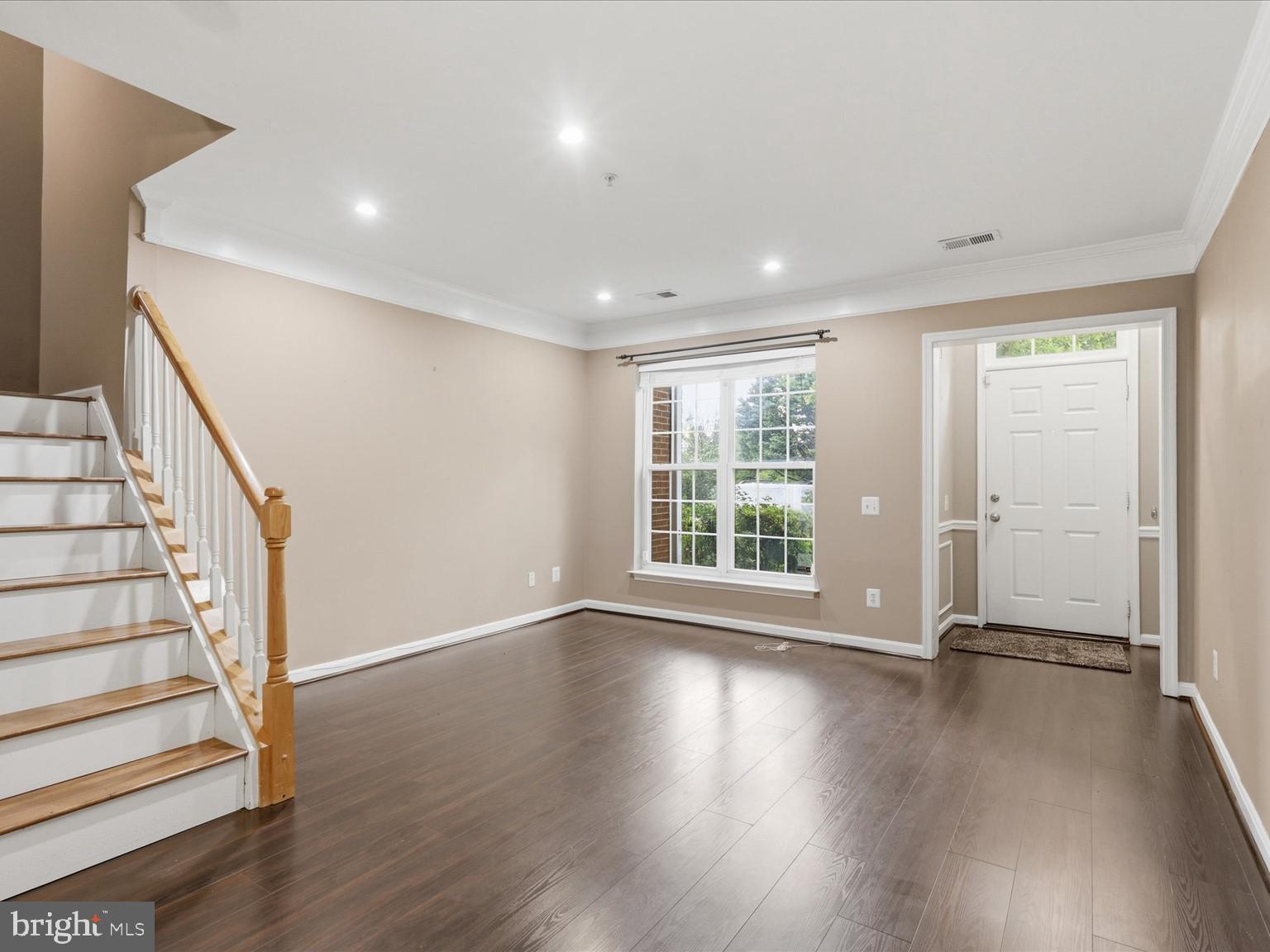 FAIR LAKES - Residential