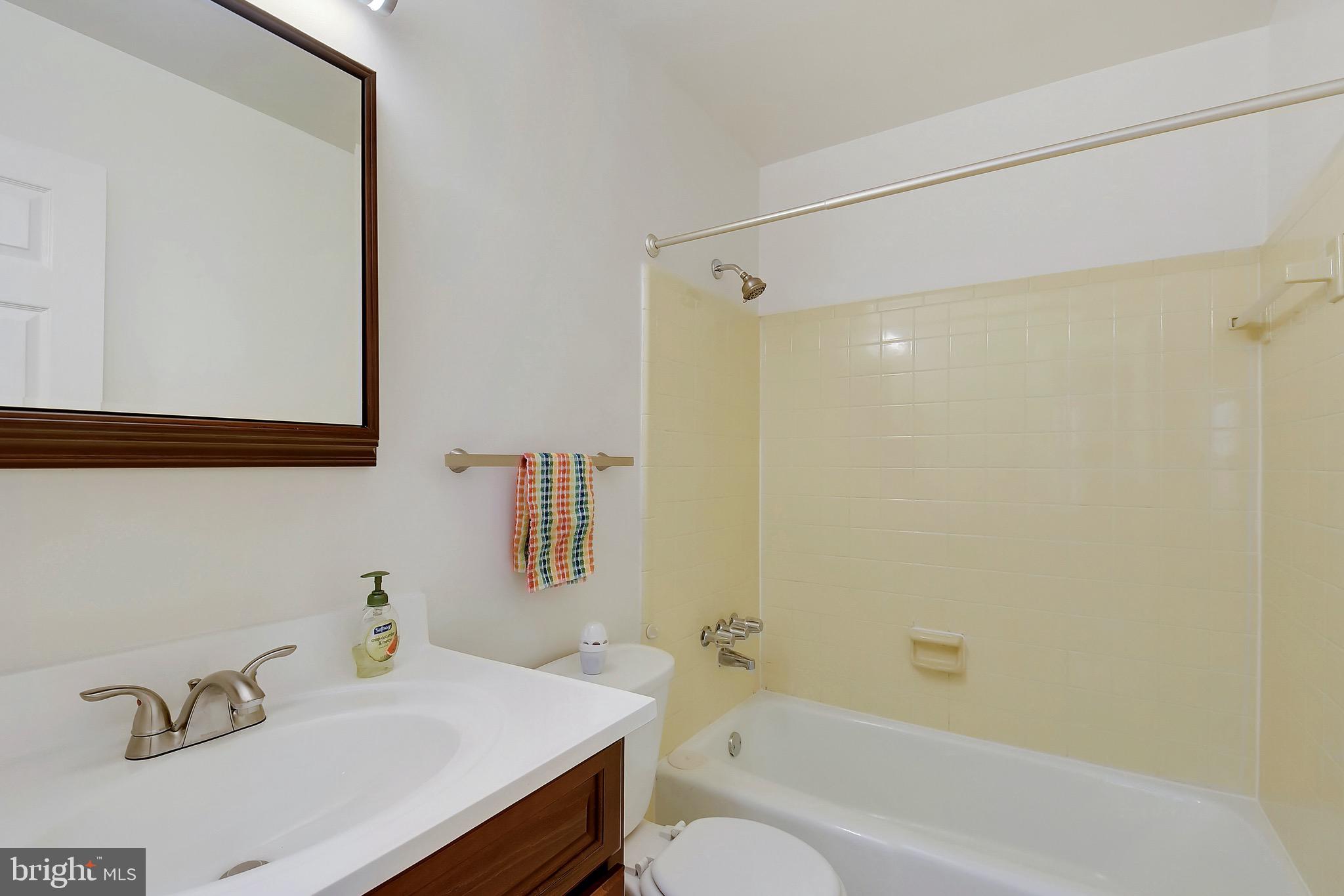 NEWINGTON STATION - Residential