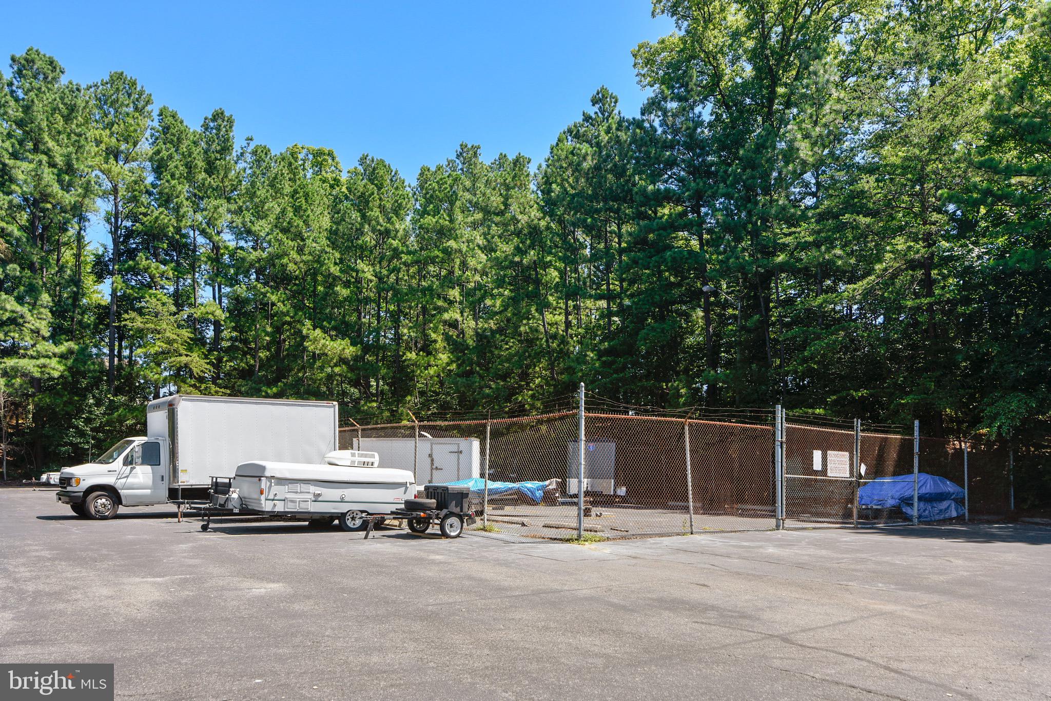 NEWINGTON STATION - Residential