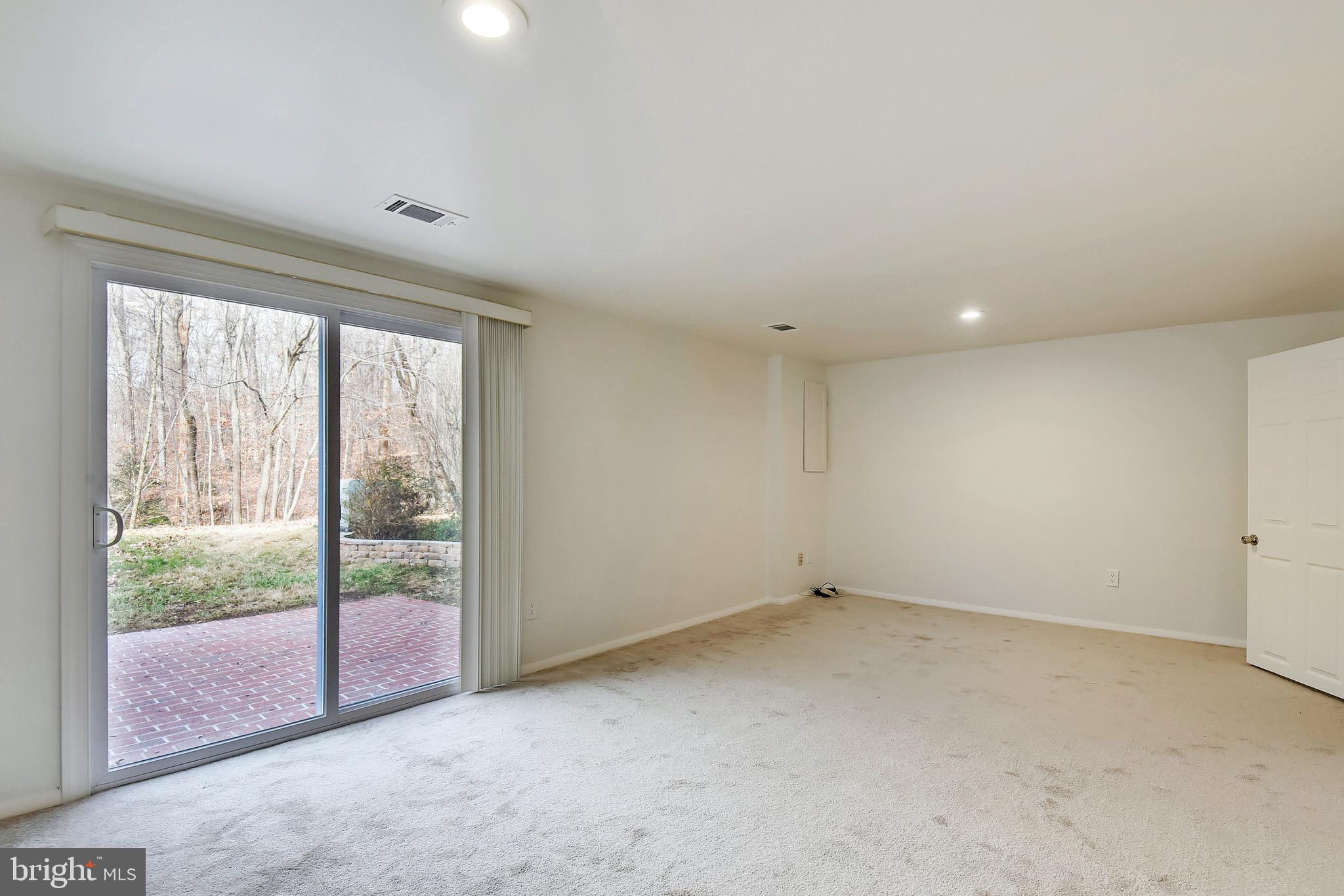 NEWINGTON STATION - Residential