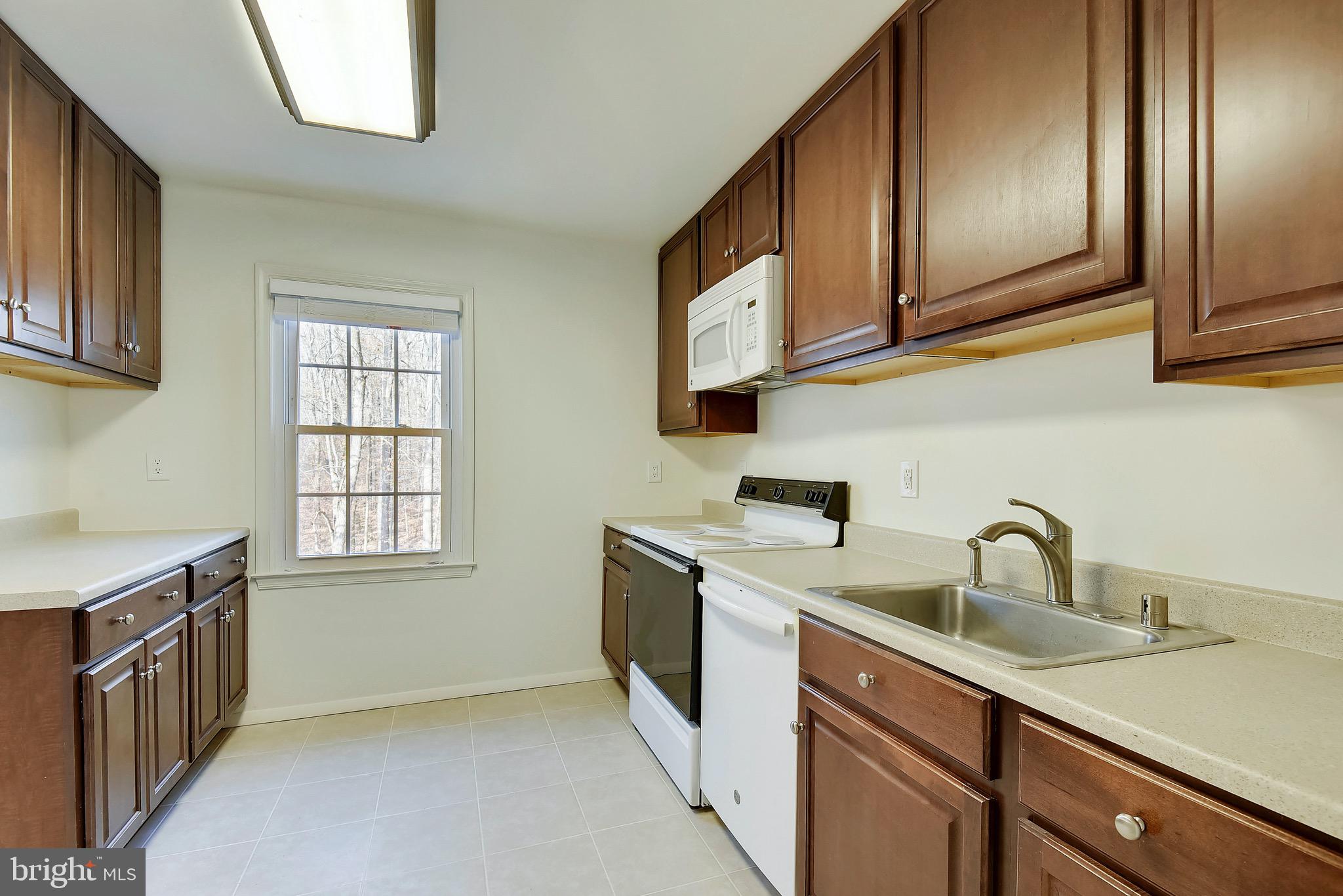 NEWINGTON STATION - Residential