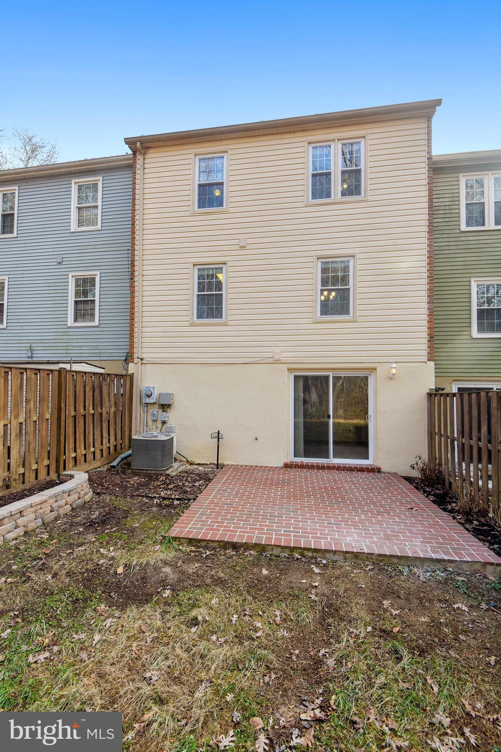 NEWINGTON STATION - Residential