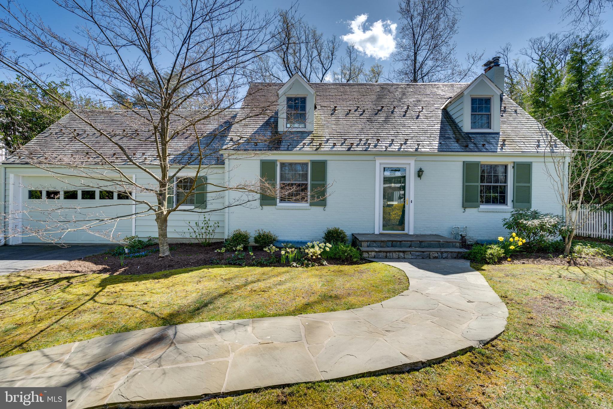 BRADLEY HILLS - Residential