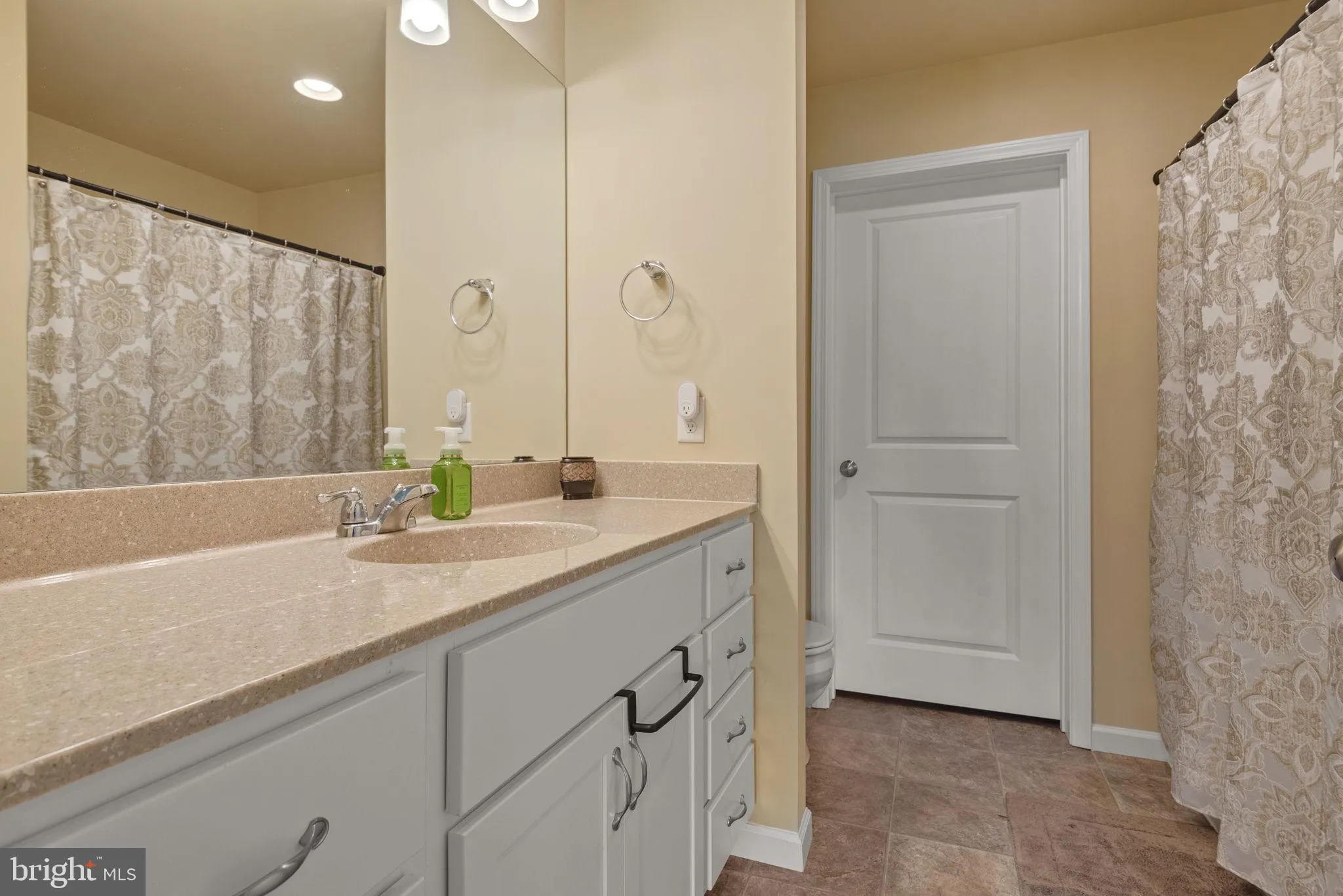 Willow Street, Pennsylvania 17584, United States, 3 Bedrooms Bedrooms, ,3 BathroomsBathrooms,Residential,Coming Soon,170529