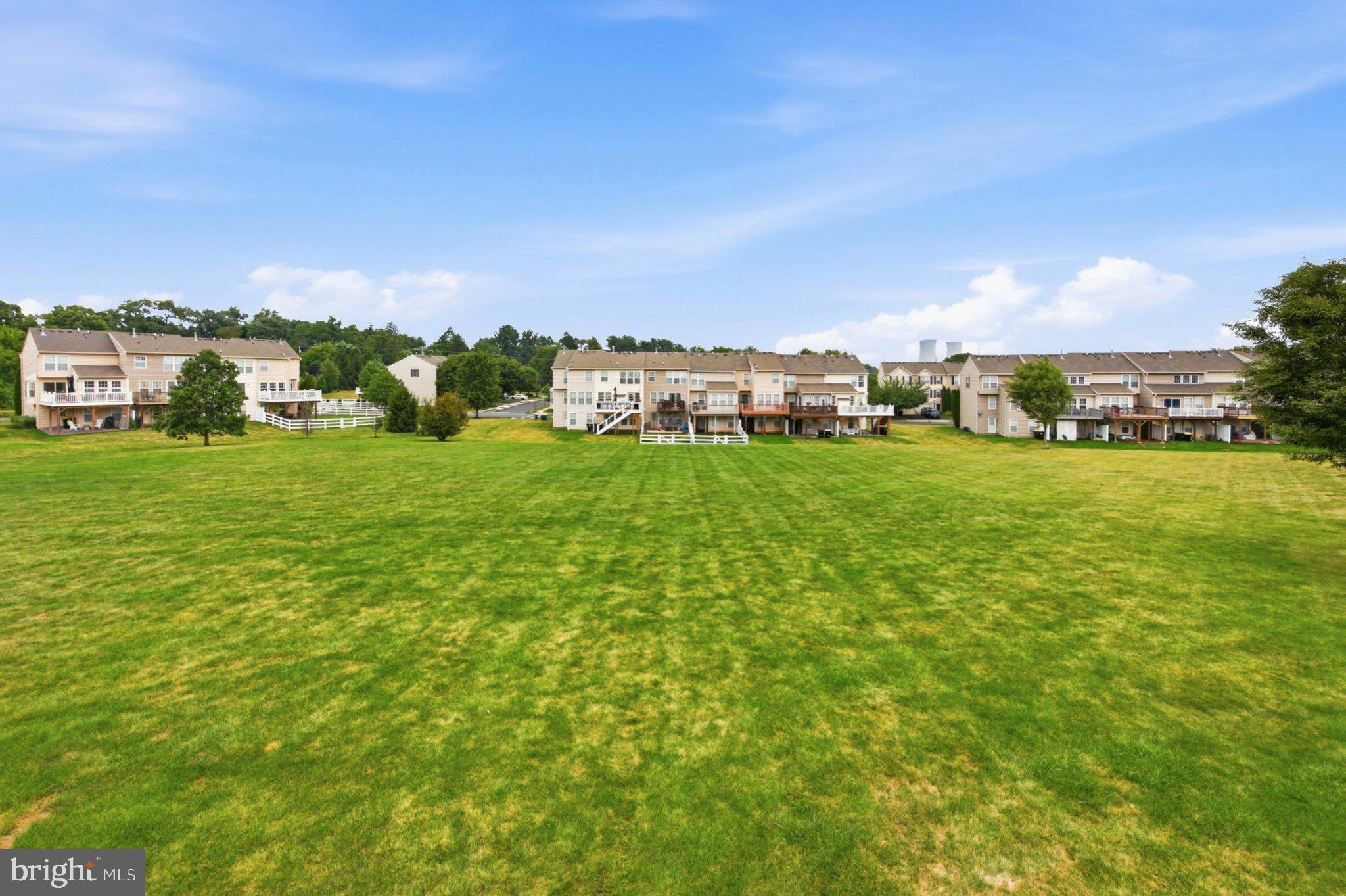 30 N SAVANNA DRIVE