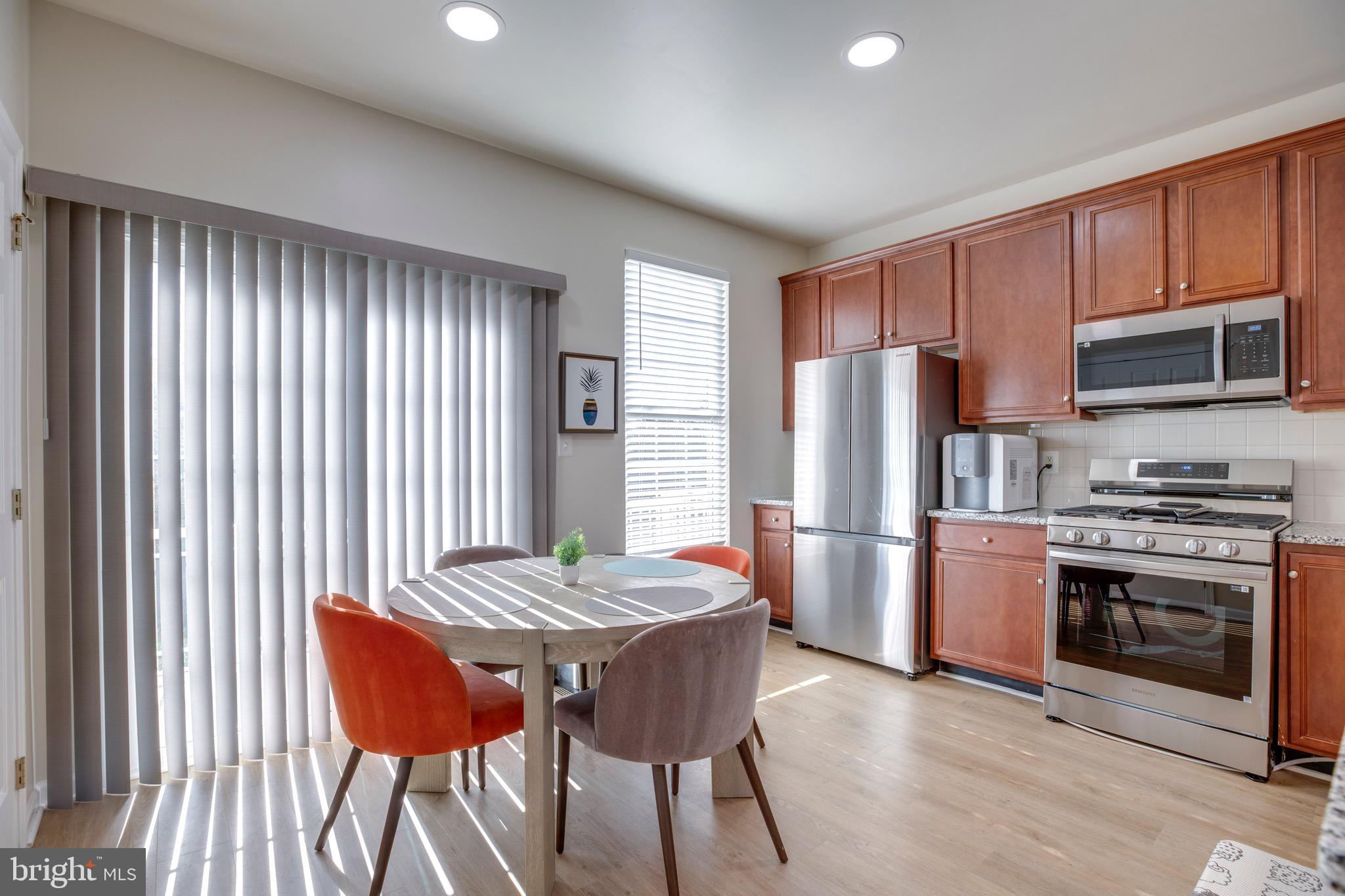 AMBERLEA AT SOUTH RIDING - Residential