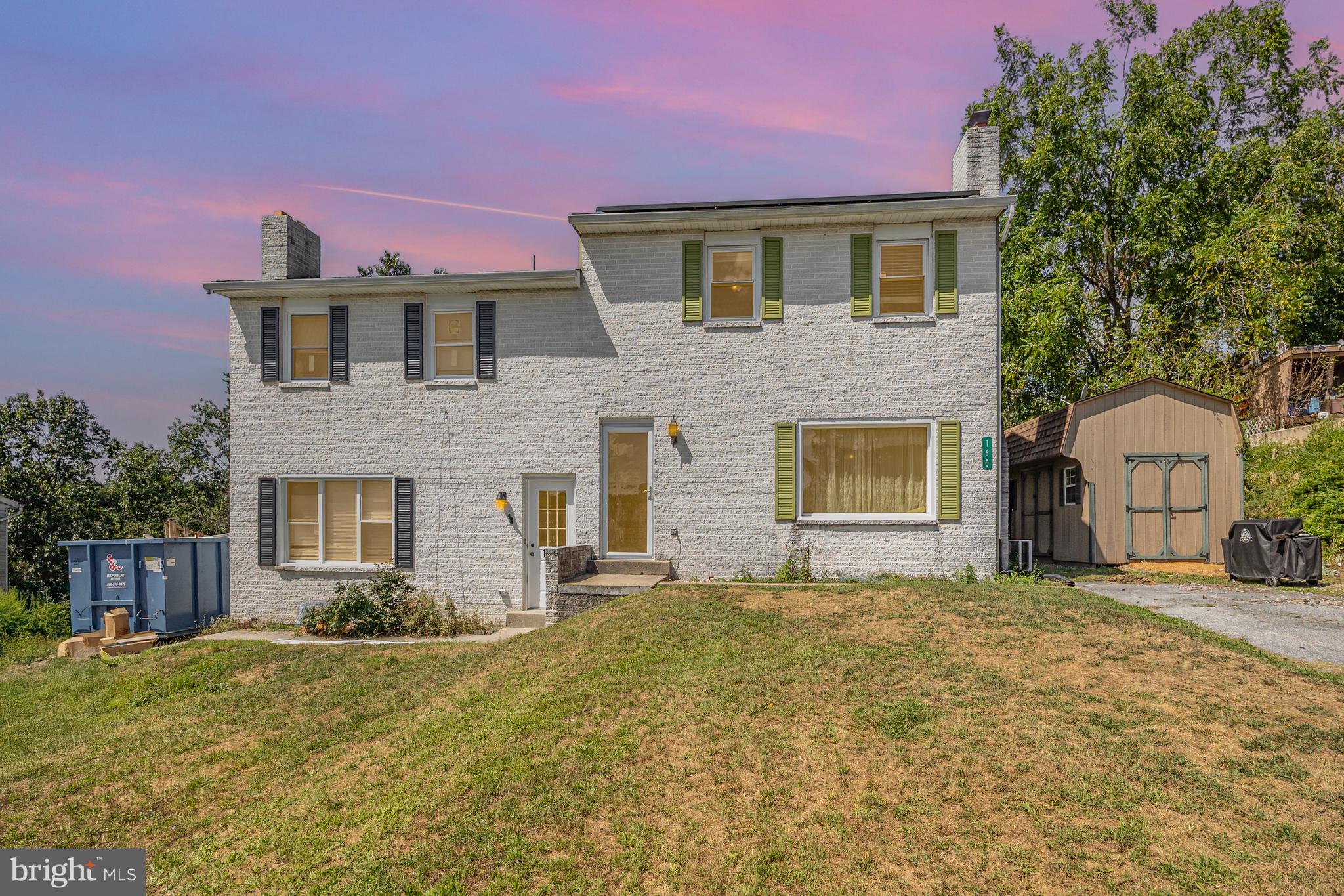 Welcome to the desirable Kingsbrook community! This end-unit townhome offers over 1,800 sq. ft. of comfortable living space across three finished levels.
The main floor features a bright living room, a formal dining area with direct access to the patio, and a well-appointed kitchen with tile flooring, a double sink, and a pantry for extra storage. A convenient half bath and welcoming foyer complete this level.
Upstairs, you’ll find three spacious bedrooms, each with ceiling fans, along with a full bath. The finished lower level expands your options with a large flexible room that could serve as a fourth bedroom, rec room, or home office, plus generous storage and utility space.
Step outside to enjoy a private patio with room for entertaining, gardening, or relaxing.
Recent updates include newer windows, siding, basement insulation, kitchen cabinets and appliances, adding comfort and efficiency.