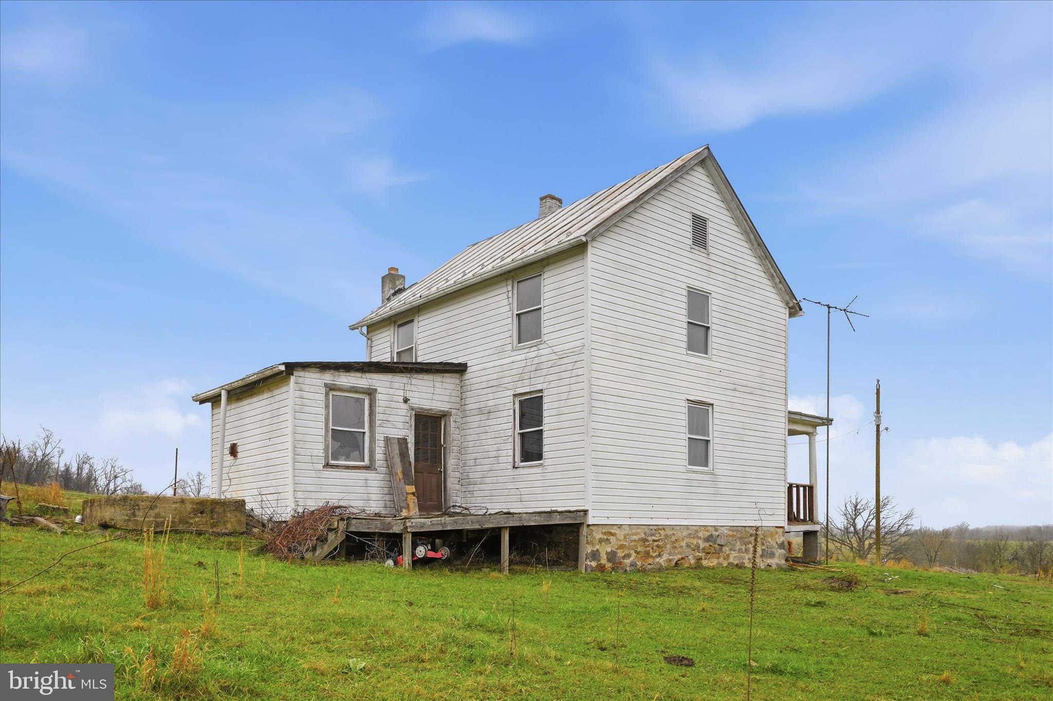 NONE AVAILABLE - Land