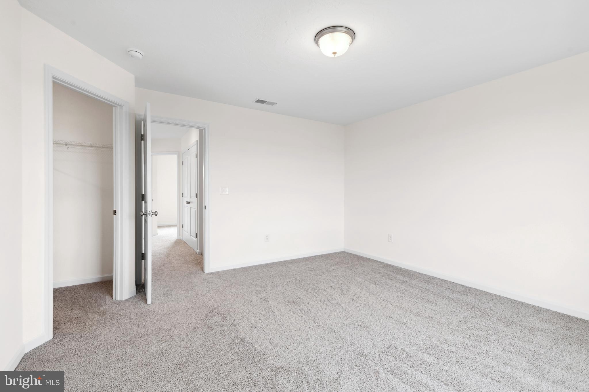 KINGS COURT AT BROWNSTONE - Residential