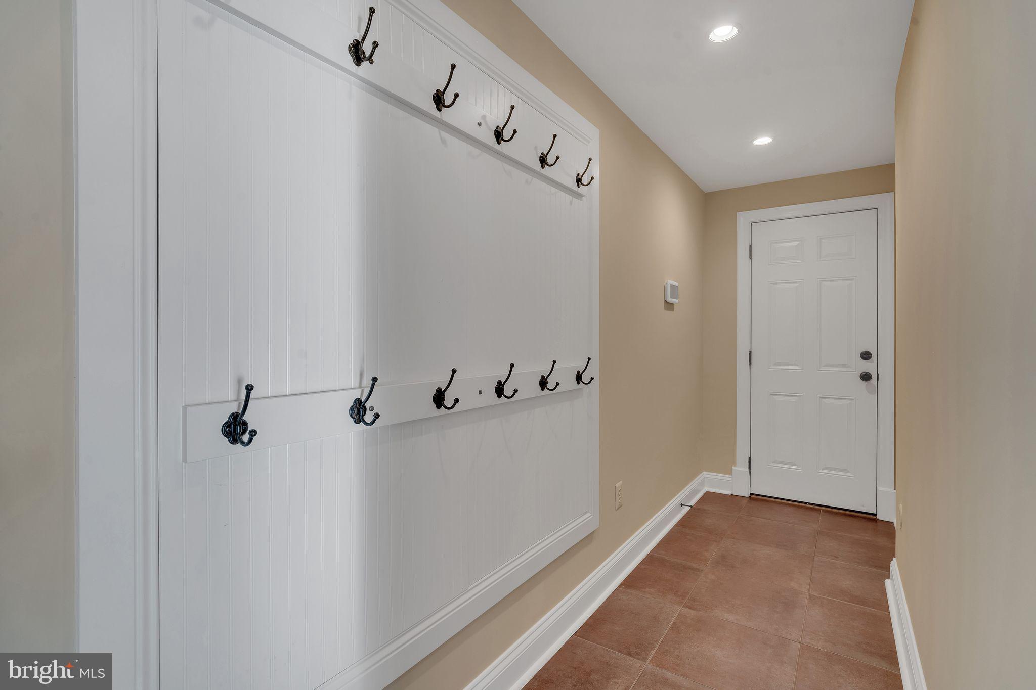 WILLIAMSBURG GARDENS - Residential