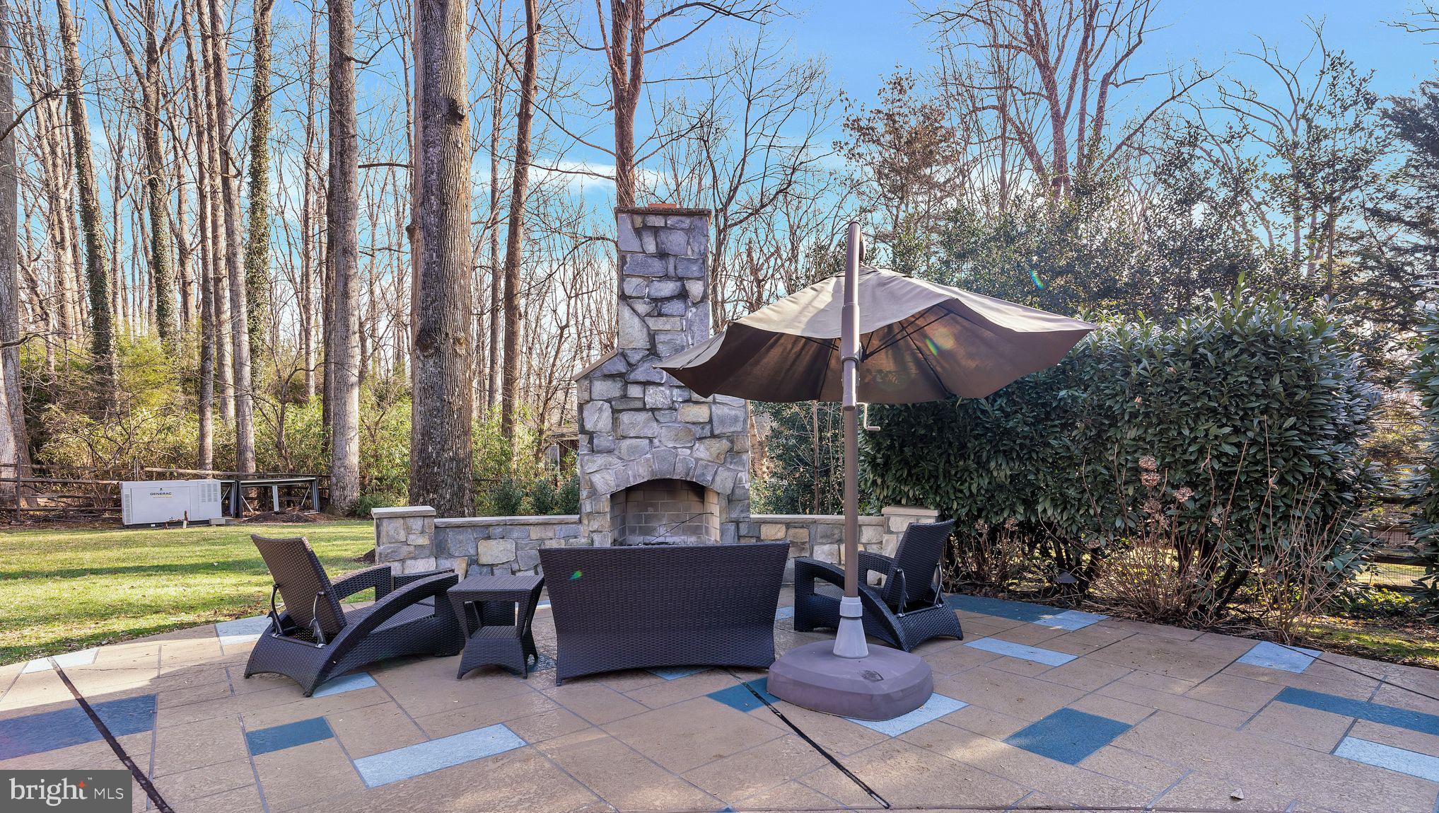 WILLIAMSBURG GARDENS - Residential