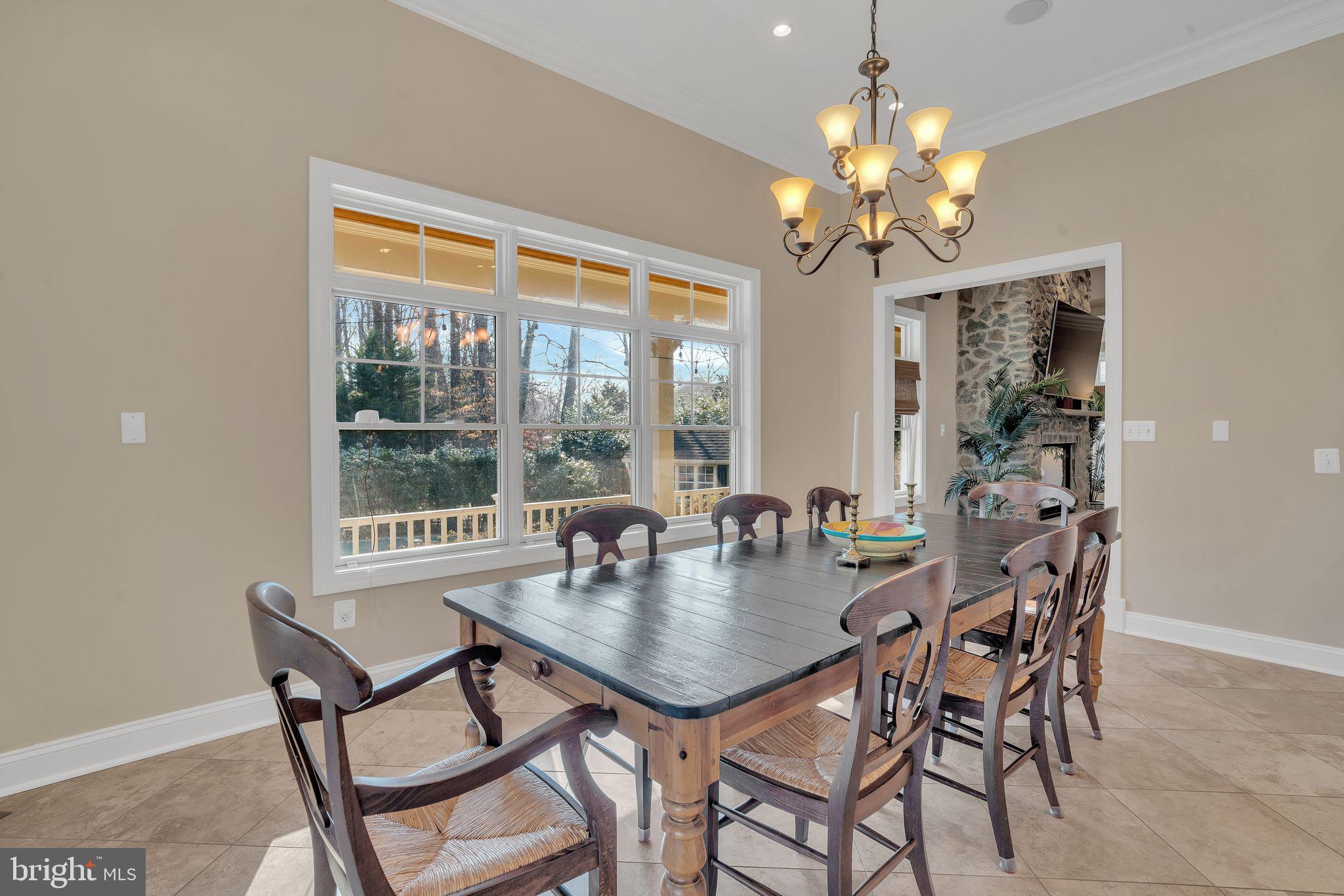 WILLIAMSBURG GARDENS - Residential