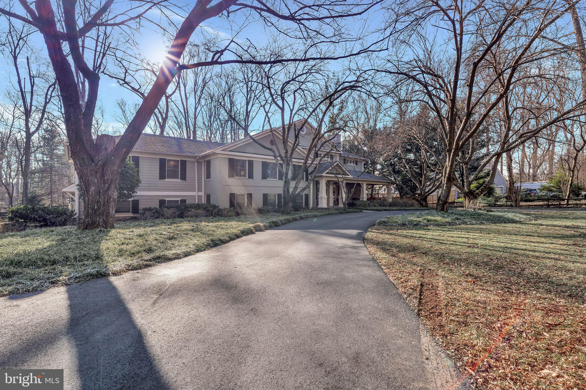 WILLIAMSBURG GARDENS - Residential