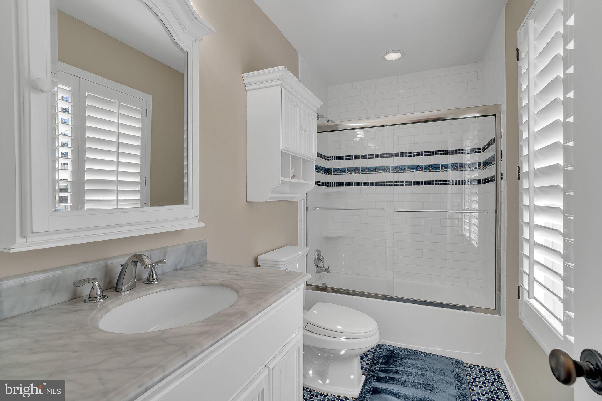 WILLIAMSBURG GARDENS - Residential