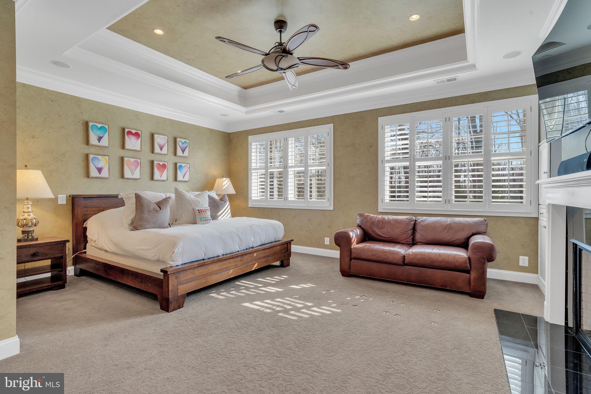 WILLIAMSBURG GARDENS - Residential