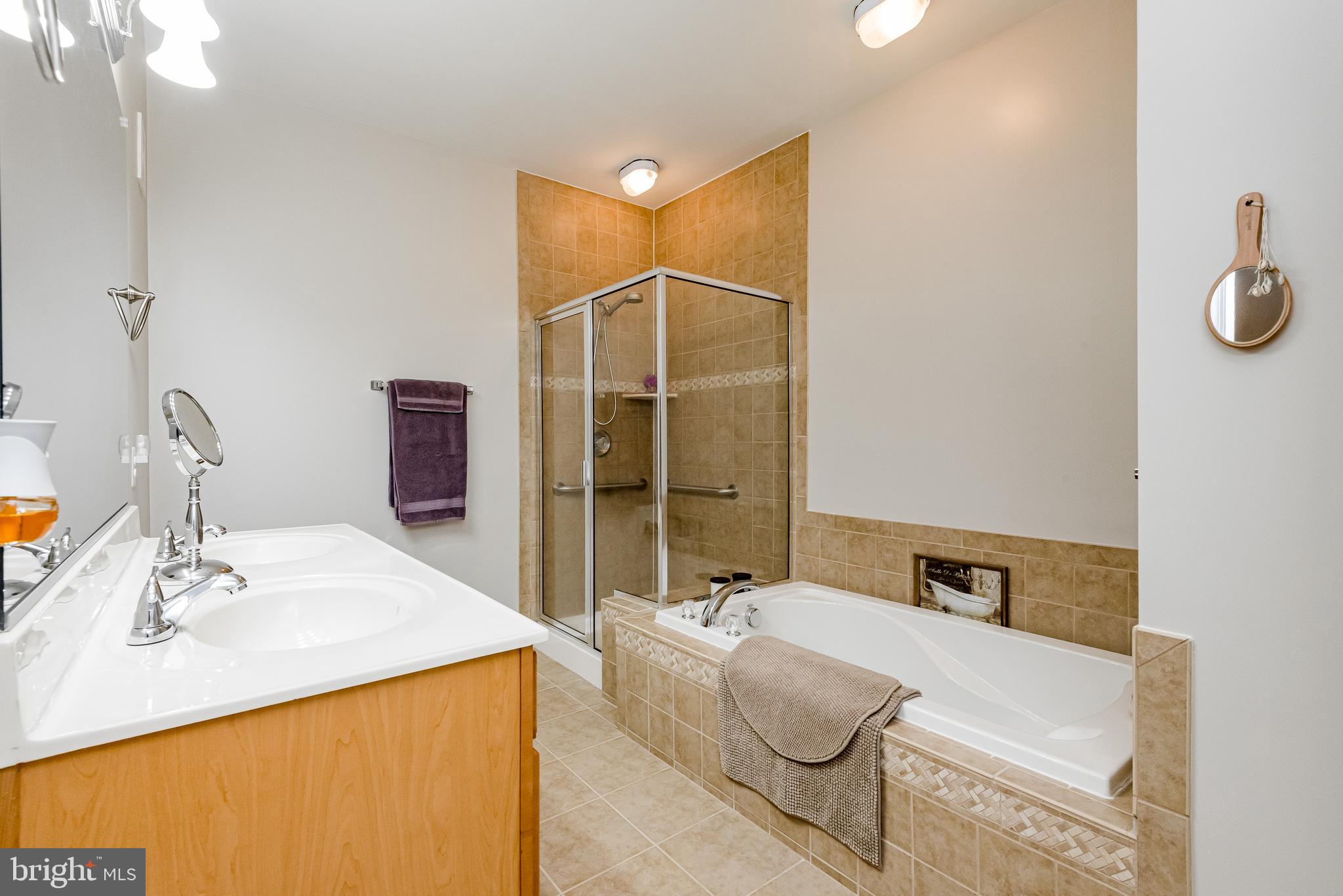 CARROLLS CREEK - Residential