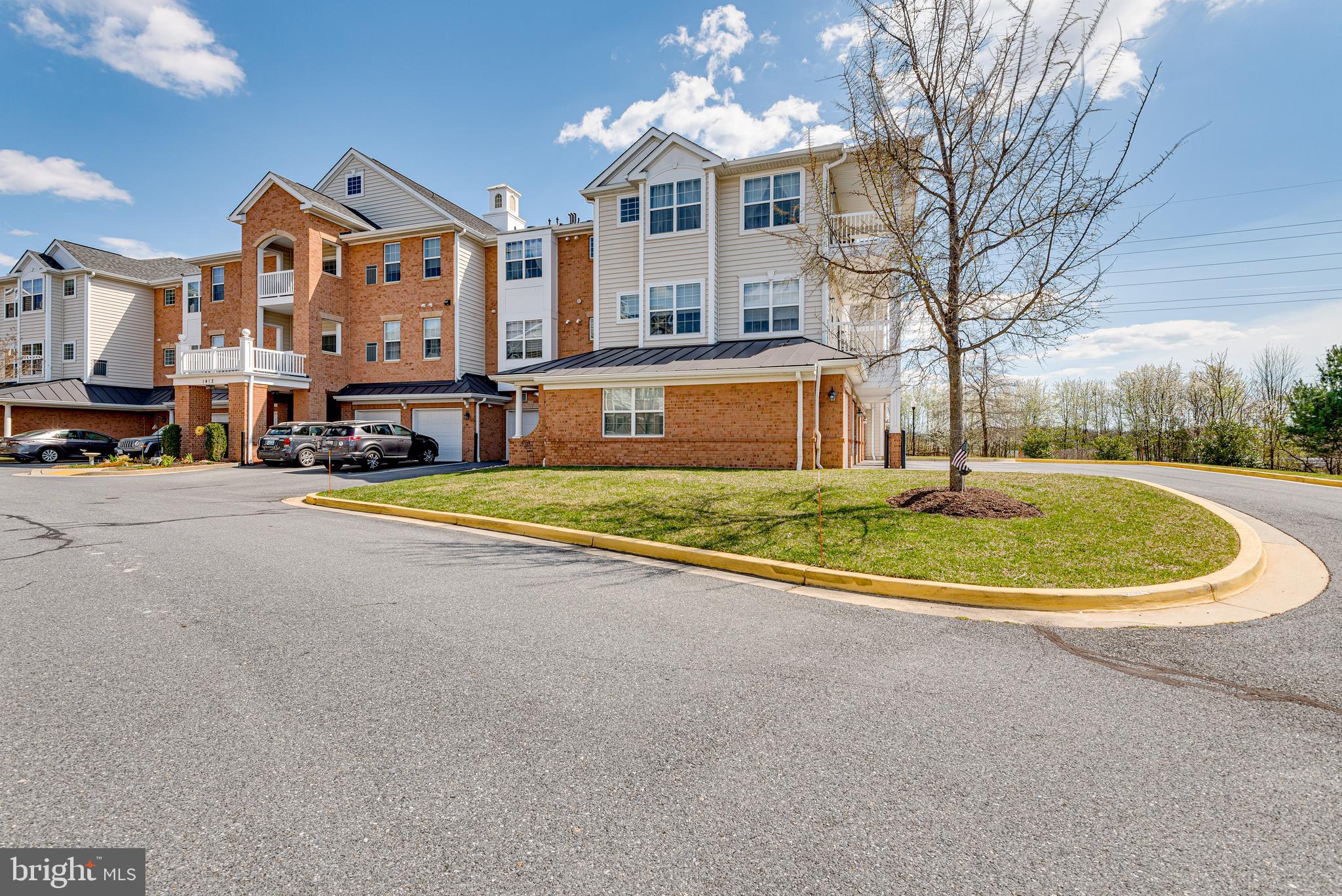 CARROLLS CREEK - Residential