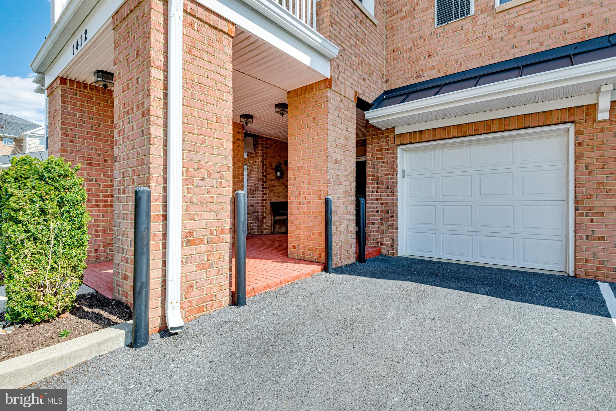 CARROLLS CREEK - Residential