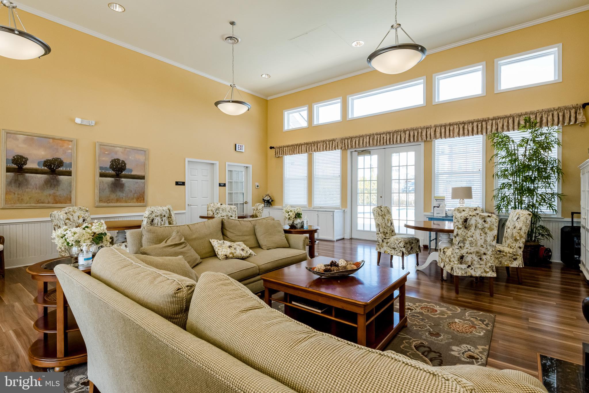 CARROLLS CREEK - Residential