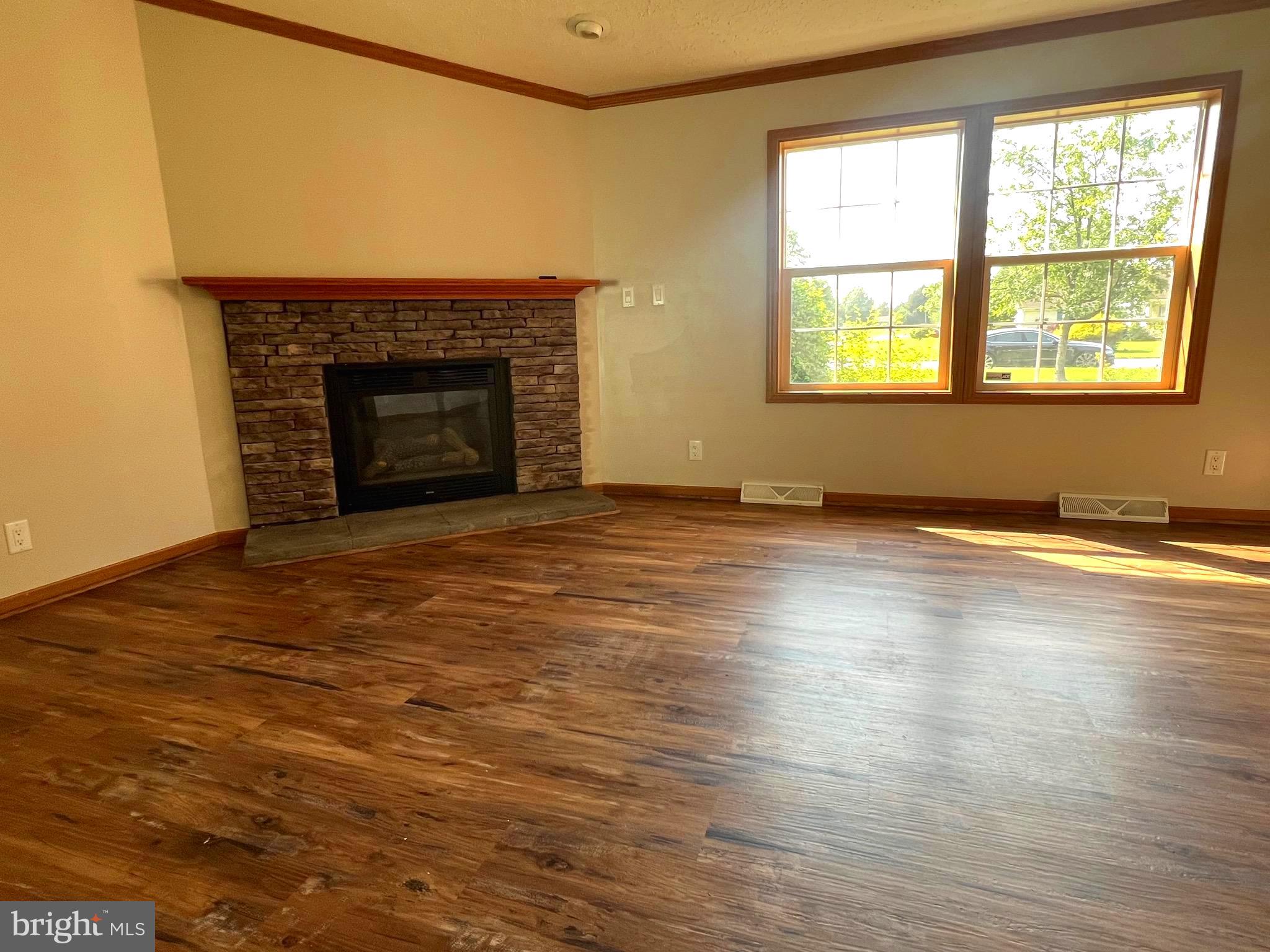 WYNN WOOD - Residential