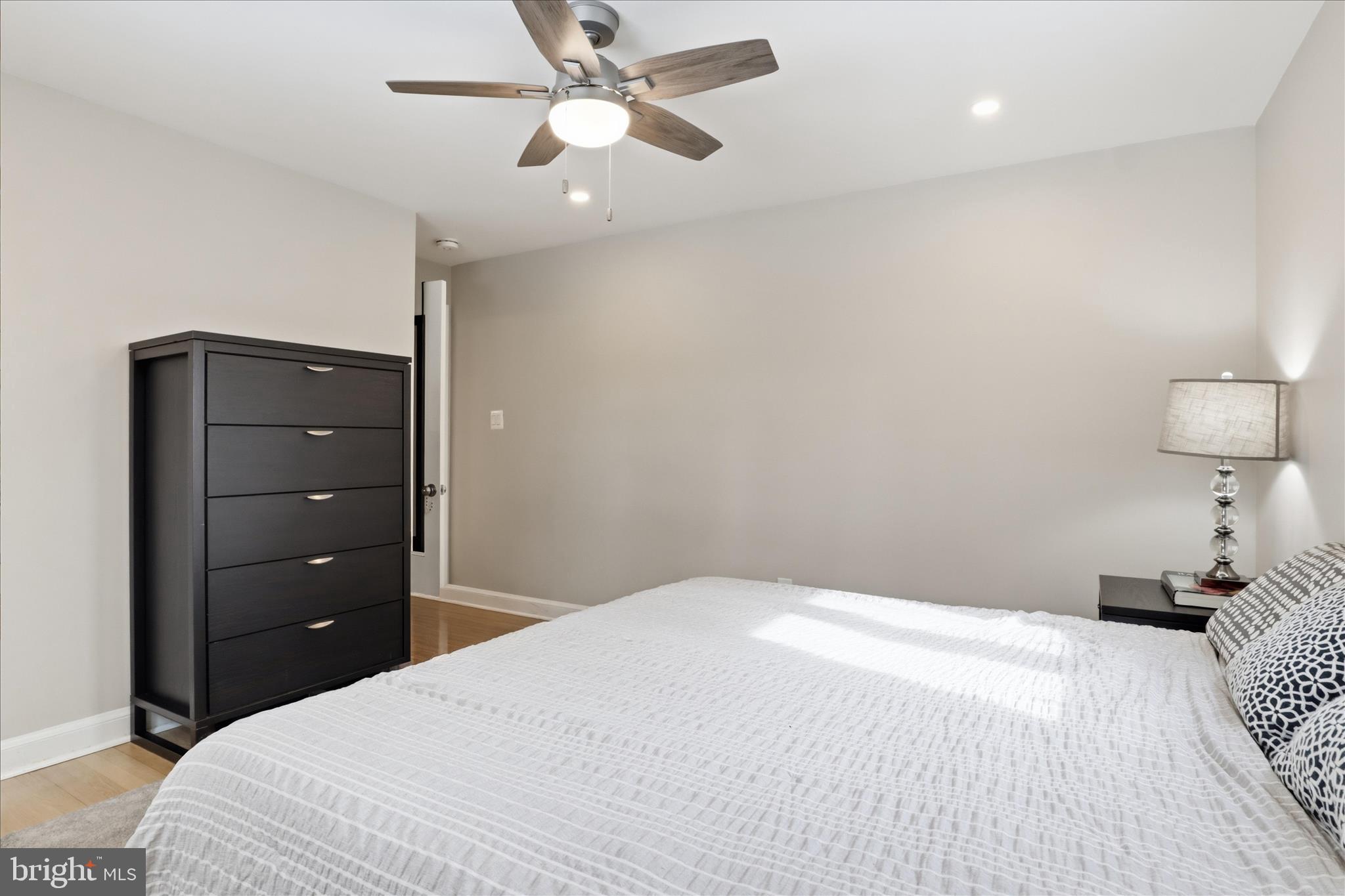 BROYHILL CREST - Residential